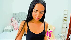 Do you like this teenage Latina's webcam performance?