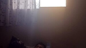 Grabo a la mujer de primo para que se de cuenta que le es infiel