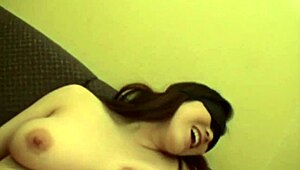 Squirting Japanese babe teased with toys in bondage play