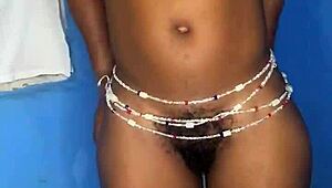 Sexy Ebony Babe Loves Going Fully Naked