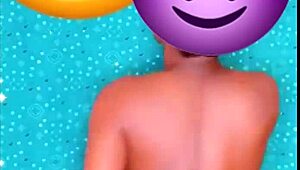 megan on knees in nude challenge, ebony petite orgasms 😍