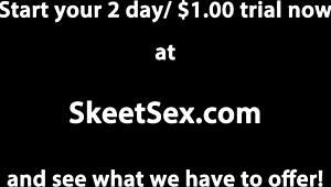 Remaja Kecil Diregang Keras oleh Kote Monster Jiran dalam Aksi Doggystyle Luar