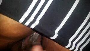 Сочная пизда Орландо разбушевалась на массаже во Флориде!