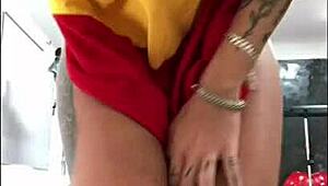 hey guys, check out caroleta roots showing off her tattooed pussy and ass in lingerie 😏