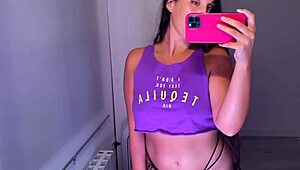 Trying on tops in haul 03 español