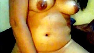 Imaginando um macho me comendo eu chupo sento e gozo na piroca imagining a male eating me i suck it sit down and enjoy the dick