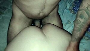 Comendo novinha gostosa de quatro