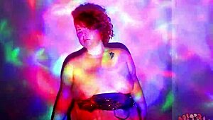 Hey, watch this BBW goddess dance naked with oiled curves!