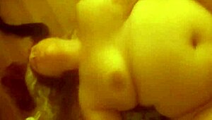 Friends with benefits explore their relationship.