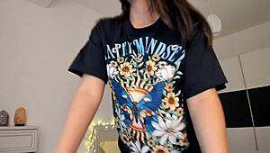 Snakker med fans på webcam