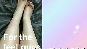 Cute amateur happylilcamgirl's march 2017 webcam preview