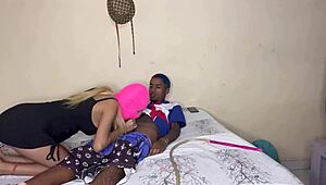 Comendo a branquinha novinha sem camisinha, gostoso anal e cumshot 😍