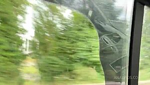 Cucky, hallgasd meg, mit mond most az exed Marie Clarence!