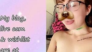 Cute amateur happylilcamgirl's march 2017 webcam preview