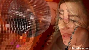 Taylor Vixen Lesbian Fucking With Big Tits And Ass!