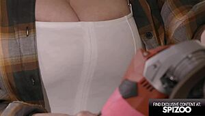 Josephine Jackson licks shaved pussy