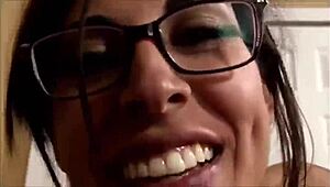 뜨거운 의붓엄마 의붓아들 특별 놀라게 해