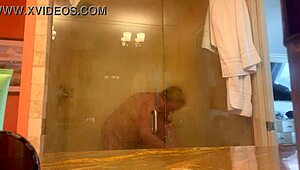 mistress danie showering in pcb 😏