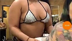 Hey, wanna see my big ass on Periscope?