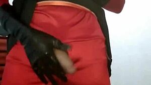 Wow, this hot travesti is driving me wild with intense anal action! 😍