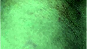 Amateur couple explores cunnilingus
