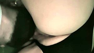 Amateur Couple Engages in Intense Muff Diving and Pussy Licking