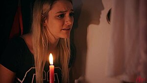 Lesbian twister: blonde and brunette in sensual scissoring