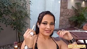 Fumando y mamando dando culo follando sin condón en Red fumando mamando