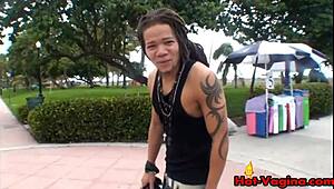 Vörös hajú Chloe Cross mélyen veszi a nagy farkat