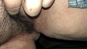 That white bbw babe is pissing and rubbing her clit right outside, so naughty!