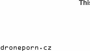 Ung 18+ Charlie blottlegger sin trange fitte upskirt, vil du se?