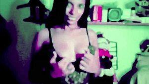 Wow, I love Braely Yuns' huge natural tits and her masturbation orgasm