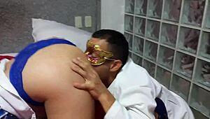 Neuvěřitelný ultra hluboký oral pro píču mojí krásný spolužačky, horký studenty dělaj domácí porno!