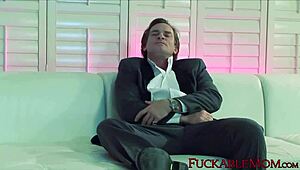 I got a messy facial after my pussy was rammed, oh no!