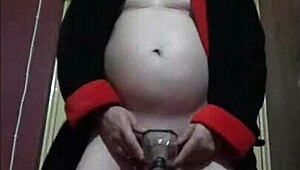 Бисексуал гей Марк Райт глотает мочу в домашней коллекции!