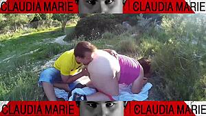 licking fat babe's pussy outdoors drives me wild