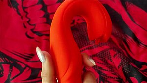 My new honey play box sex toy makes me squirt in the bedroom