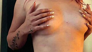 Skinny Tattooed Lesbian Enjoys Juicy Oral Pleasure