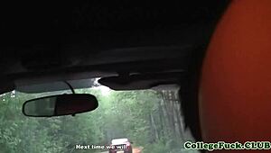 Drei russische Mädels bekommen Sperma auf die Titten bei Outdoor-Gruppenspaß