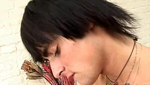 Twink Gets His Mouth Creamed