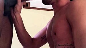 sucking hot straight guy in blowbang 😏