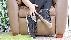 Femdom Smelly Feet Jerk Off Instructions?