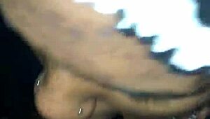 Ebony delivers sloppy deepthroat blowjob