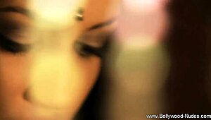 my good lookin' girlfriend from bollywood gives a handjob and blowjob