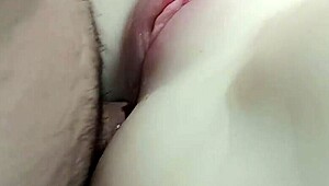 hey, the female secretary's ass is getting super comfortable 😏