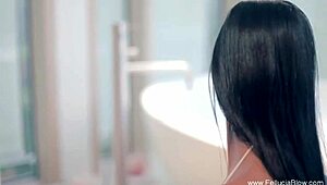 i gave this cute brunette a handjob and blowjob, and she sucked my cock so good i cummed