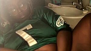 Late Night With Satisfier Nookiecookies