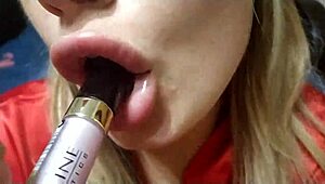 Lipstick on lips while sucking dick for cum