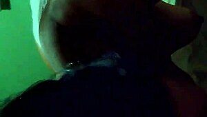 Andrea peta y penetrada