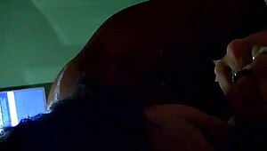 Andrea peta y penetrada